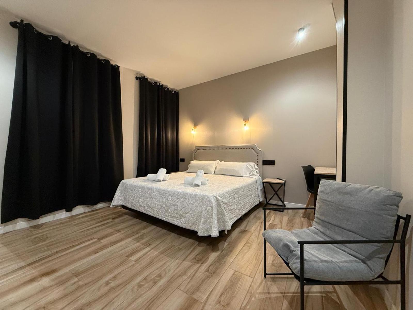 Cc Opera Suites Madri Exterior foto