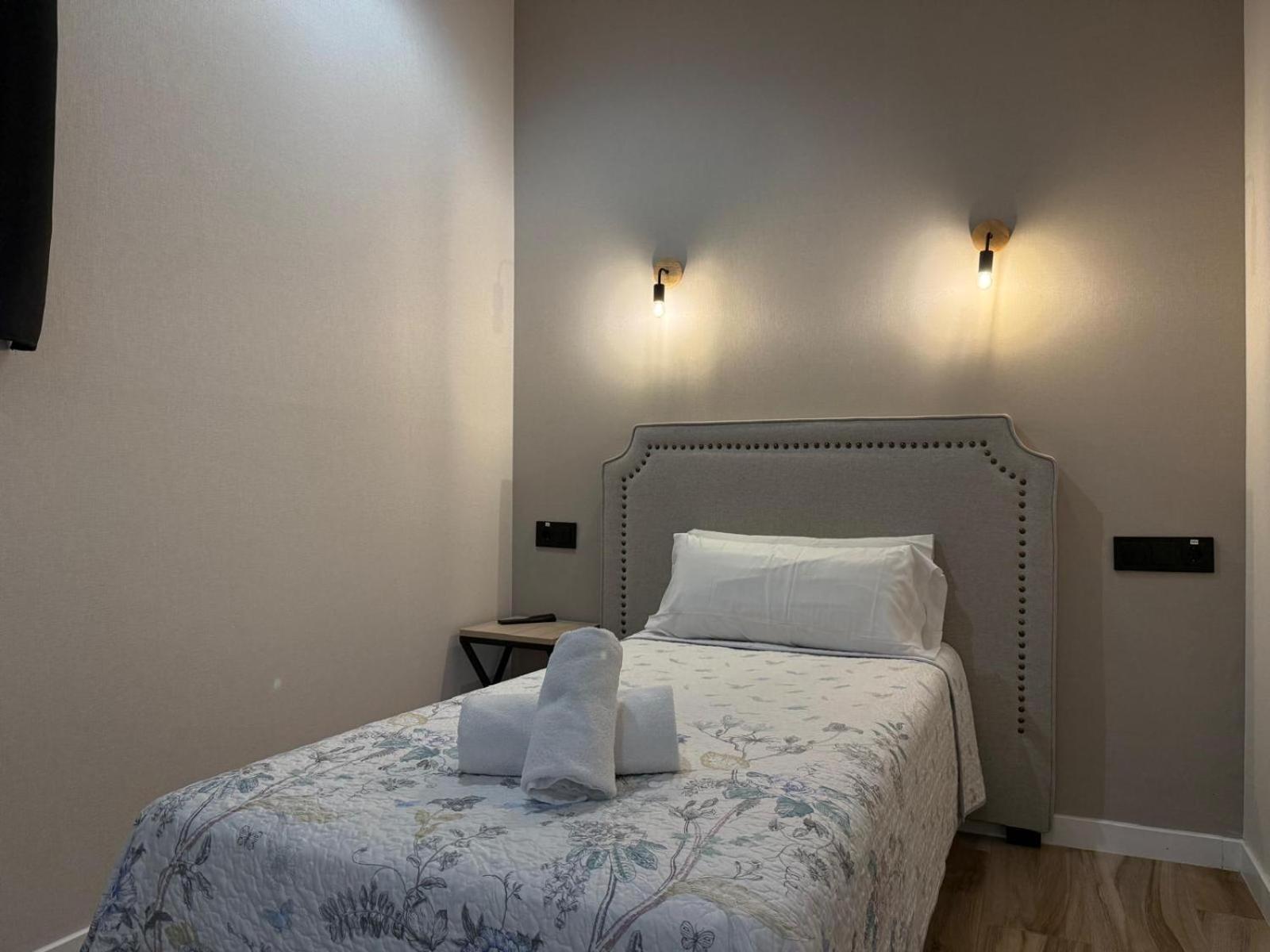 Cc Opera Suites Madri Exterior foto